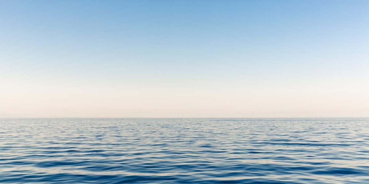 blue ocean water during daytime
